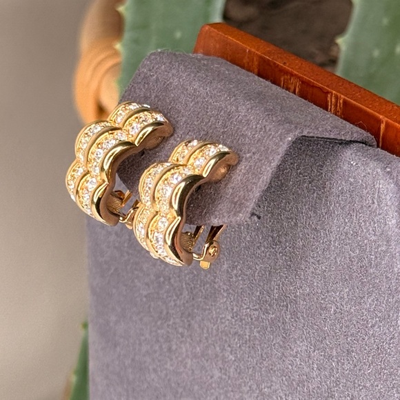 Swarovski Jewelry - Vintage Swarovski Swan Signed Clip-On Earrings Gold Tone Crystal Pavé 1980s